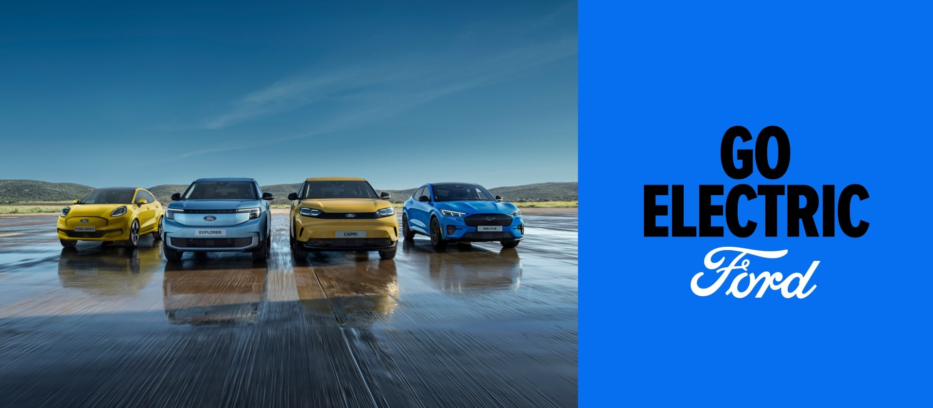 Le Ford Puma Gen-E, le Ford Explorer, le Ford Capri et la Ford Mustang Mach-E sont alignées sur une piste, à côté d'un graphique Go Electric sur fond bleu.