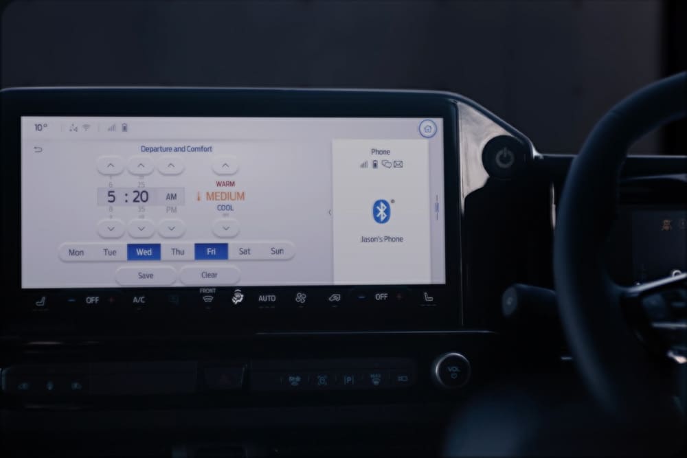 Écran d’infodivertissement d’un Ford E-Transit Custom.