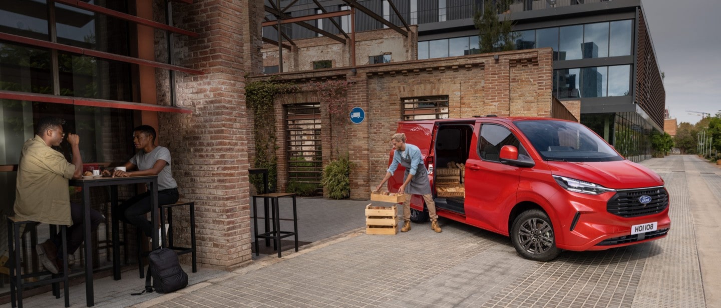 Ford Transit Custom in Red Ford Transit Custom in Red