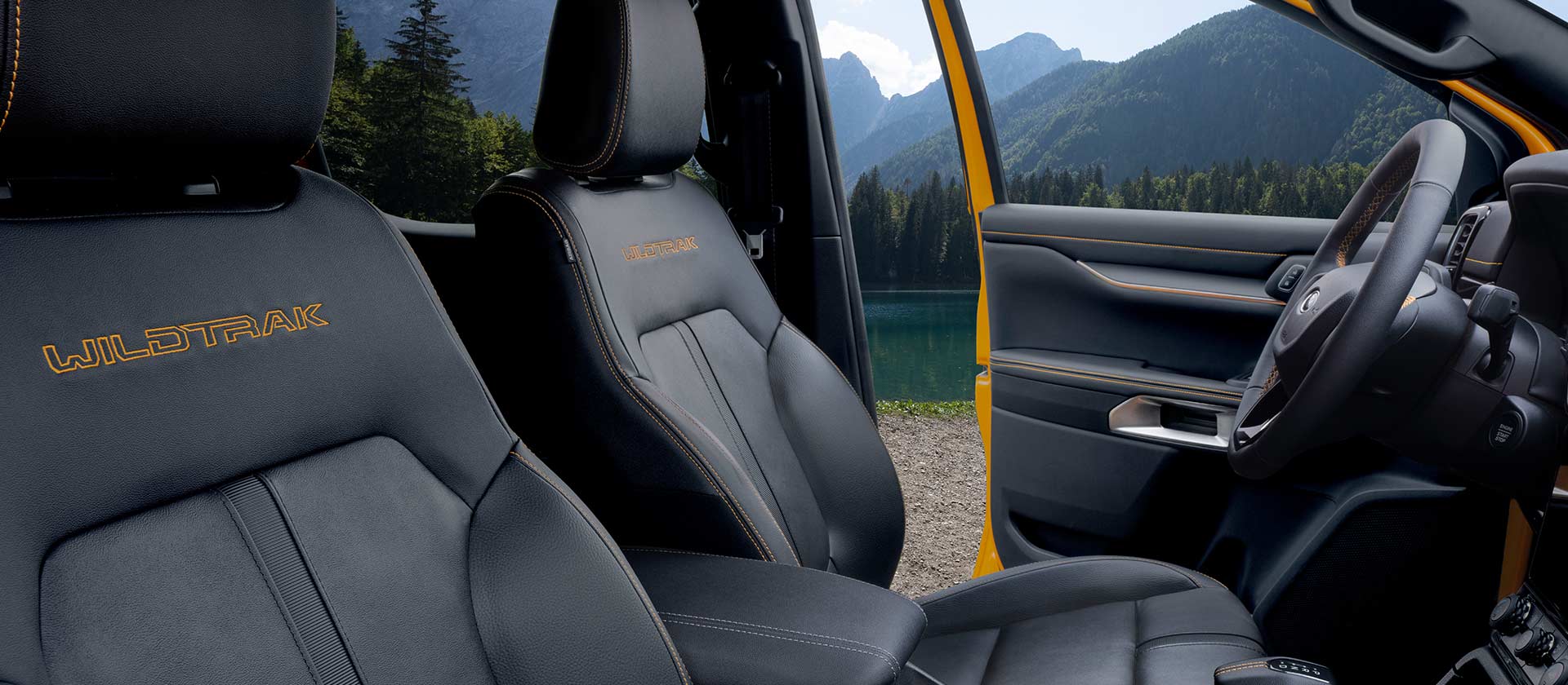Sièges avant du Ford Ranger Wildtrak comprenant un siège conducteur réglable à 6 ou 8 positions.