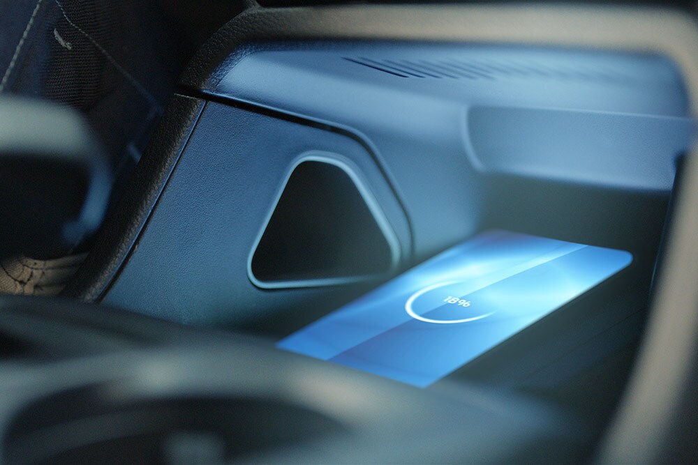 Socle de recharge sans fil à l'intérieur du Ford Ranger.