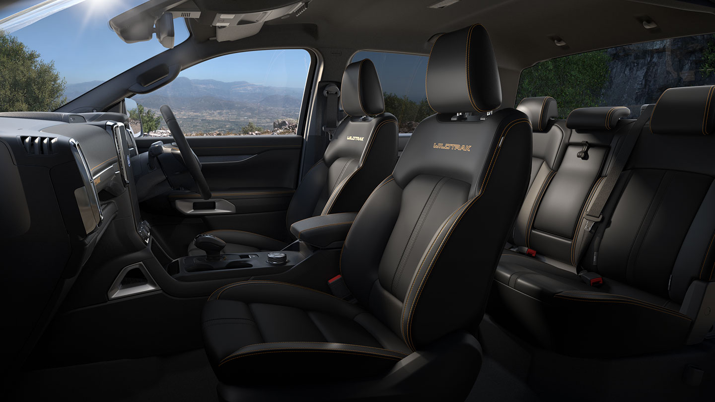Intérieur d'une Ford Ranger Double Cabine.