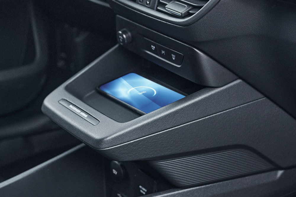 Ford E-Tourneo Courier Centre Chargeur